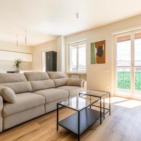 La Dolce Vita - Sunny Penthouse Trastevere Station 100Sqm ローマ エクステリア 写真
