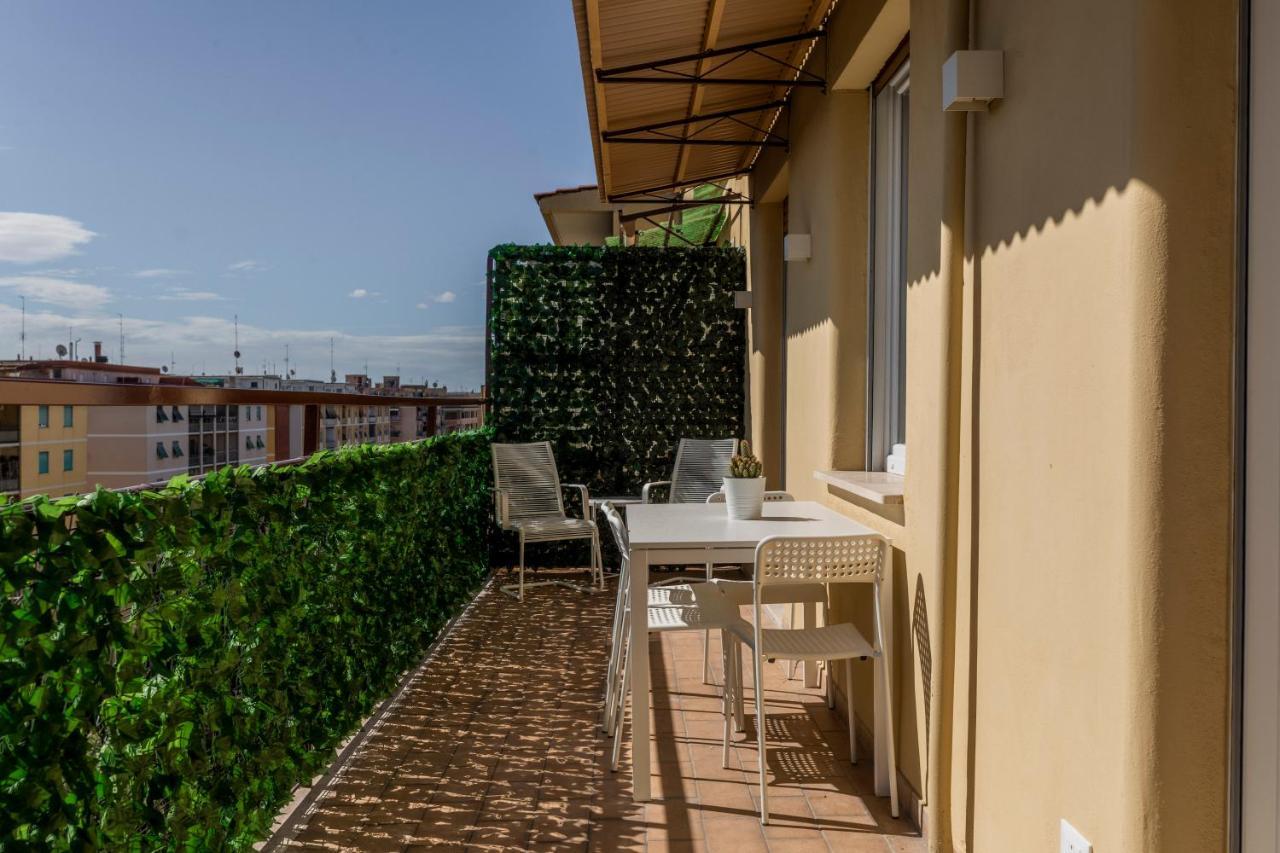 La Dolce Vita - Sunny Penthouse Trastevere Station 100Sqm ローマ エクステリア 写真